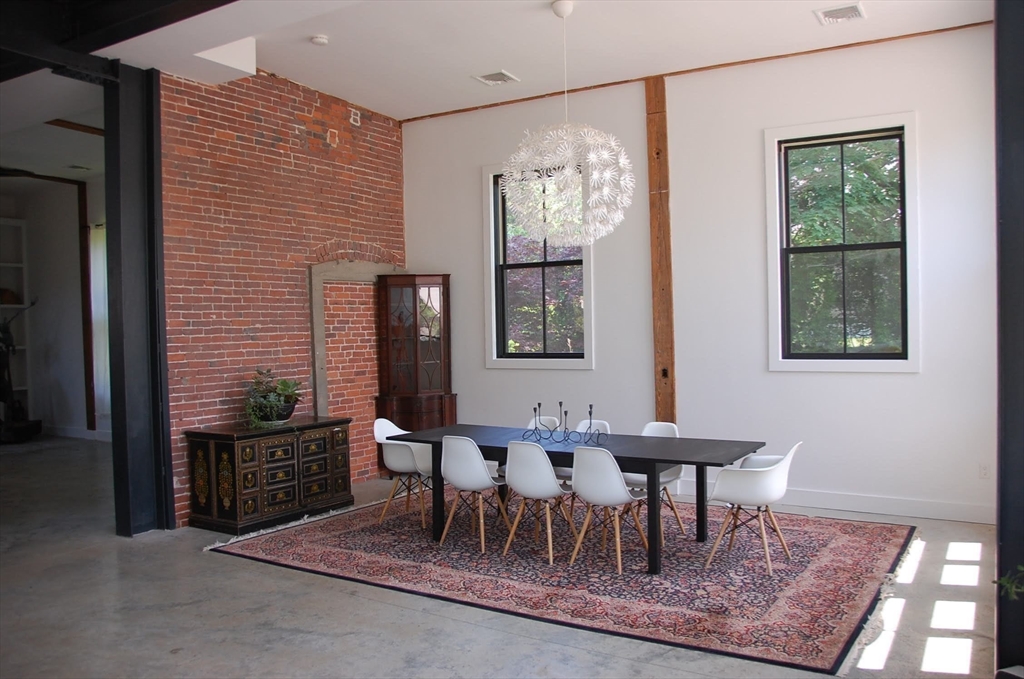 365 N Main, North Cohasset