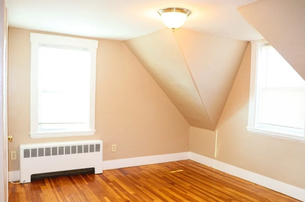 24 Quincy St, Quincy