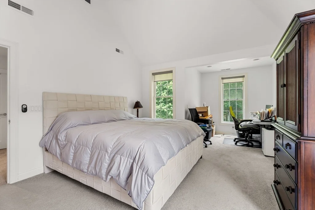 31 Cedar St, North Reading