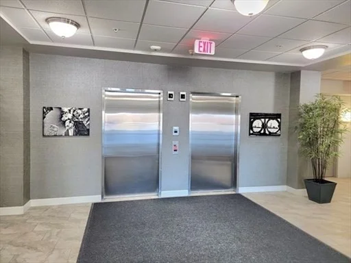 1 Cityview Ln, Quincy