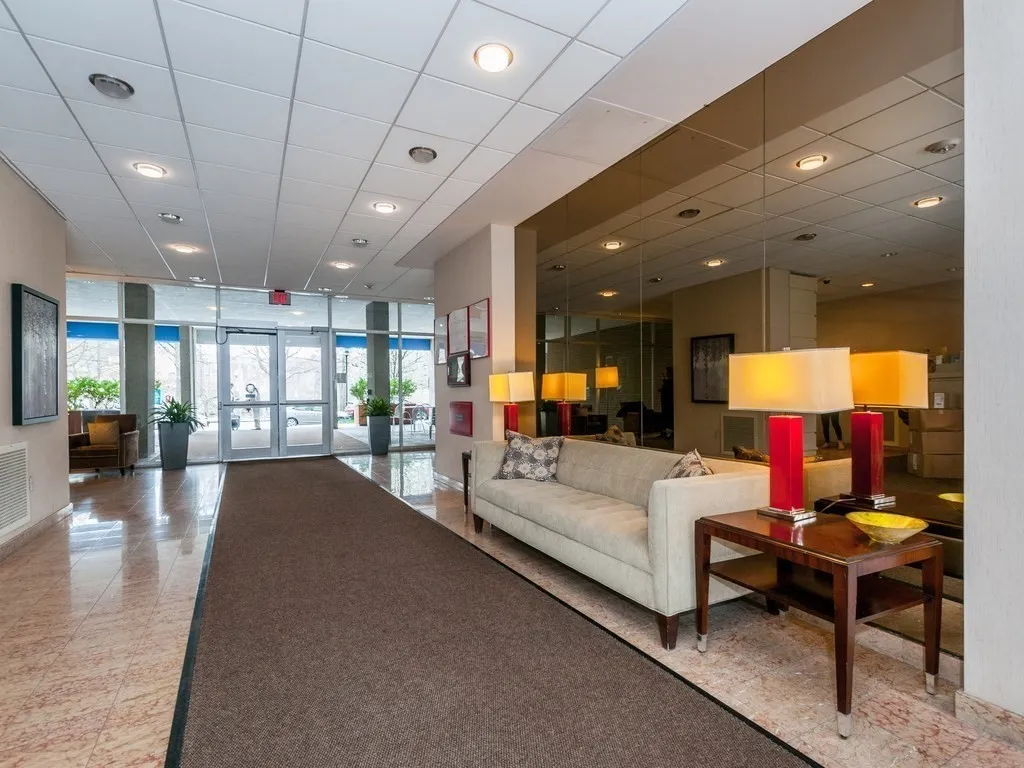 33 Pond Ave, Brookline Village