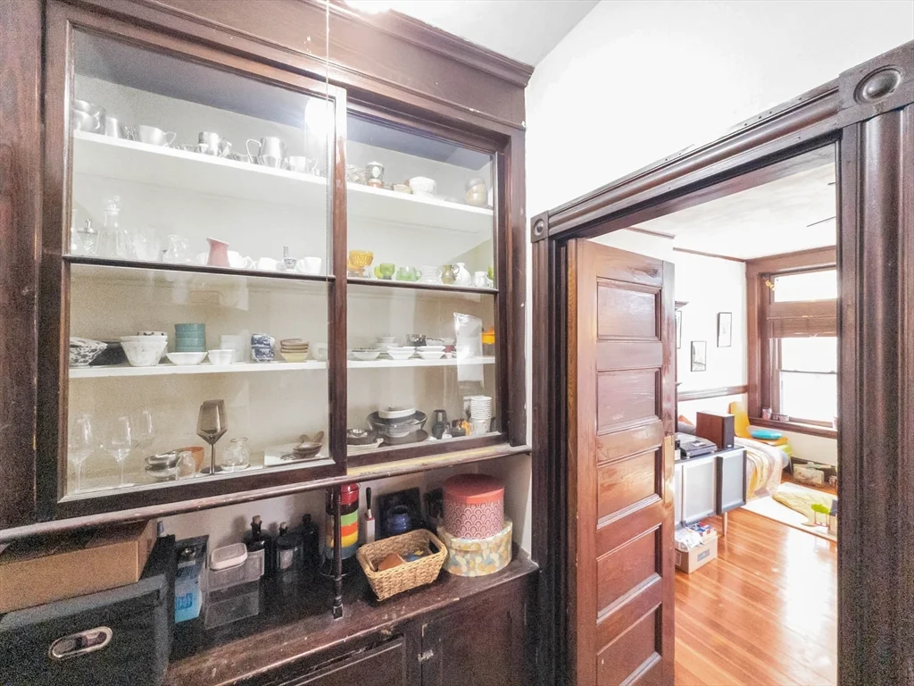 27 Lakeville Rd, Jamaica Plain