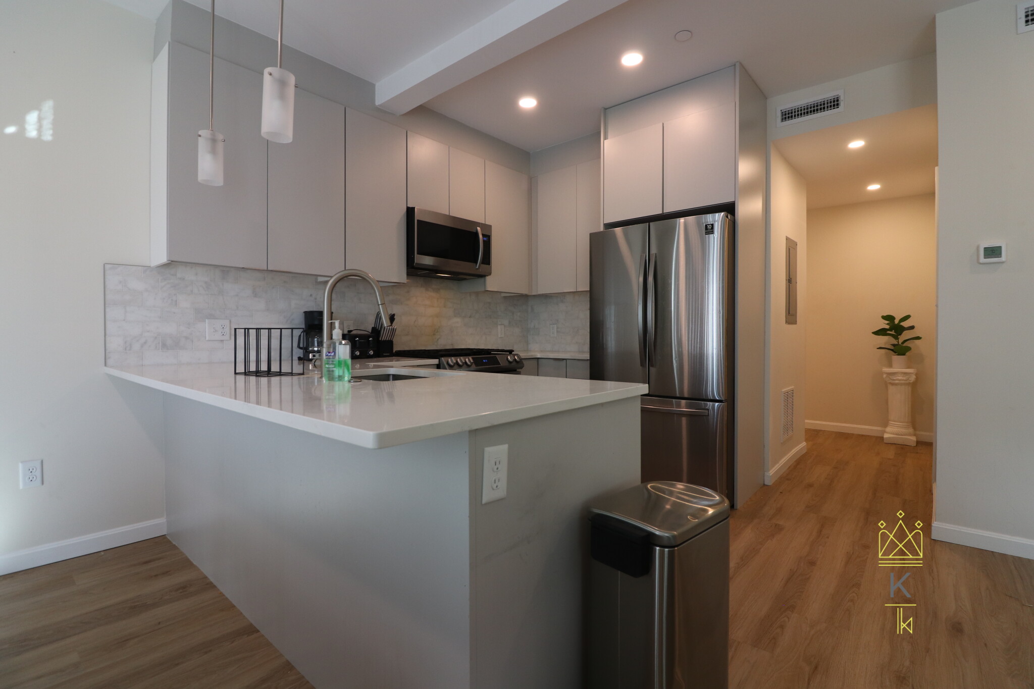 458 Washington St, Brighton