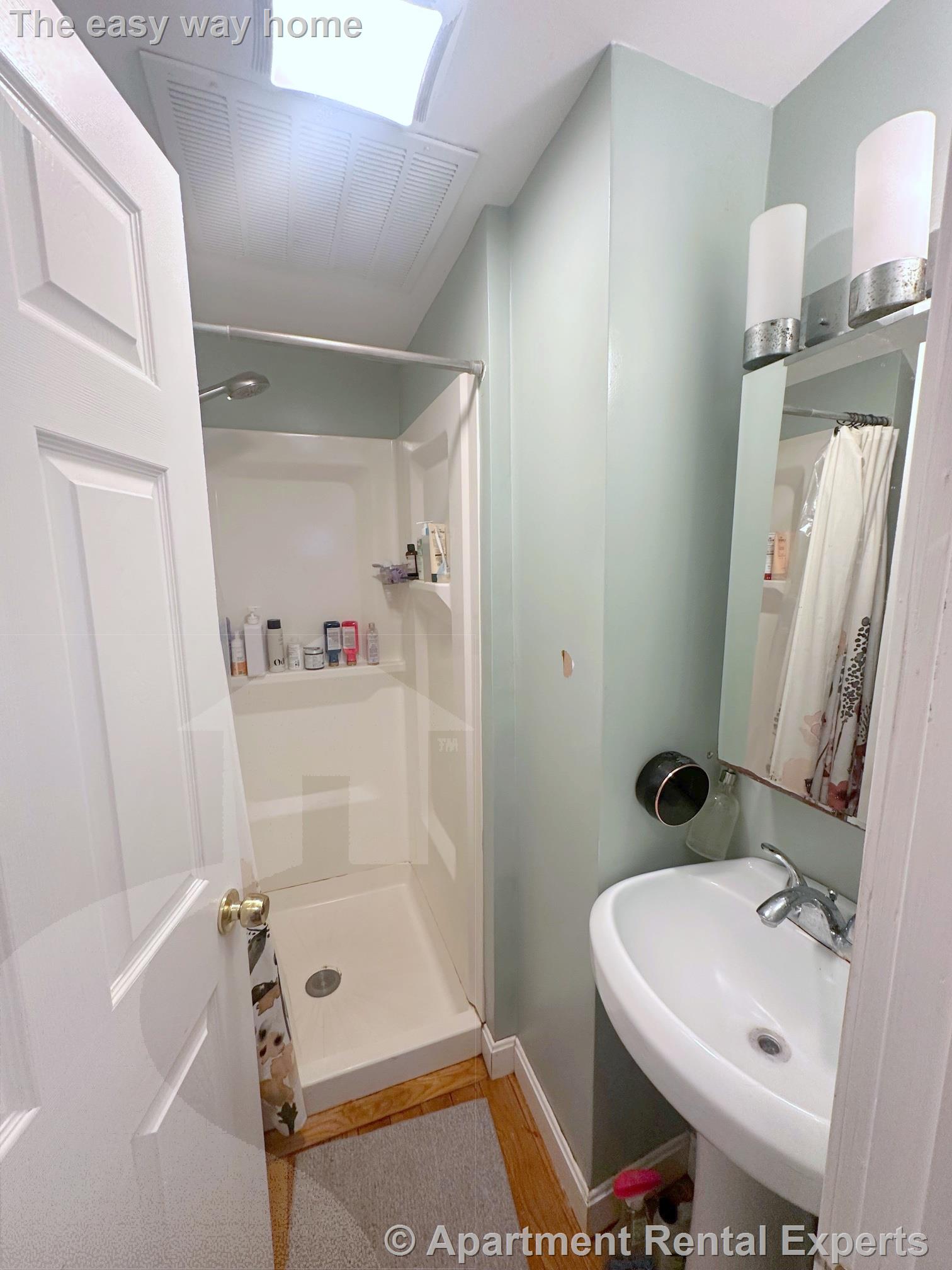 10 Rogers Ave, Davis Square