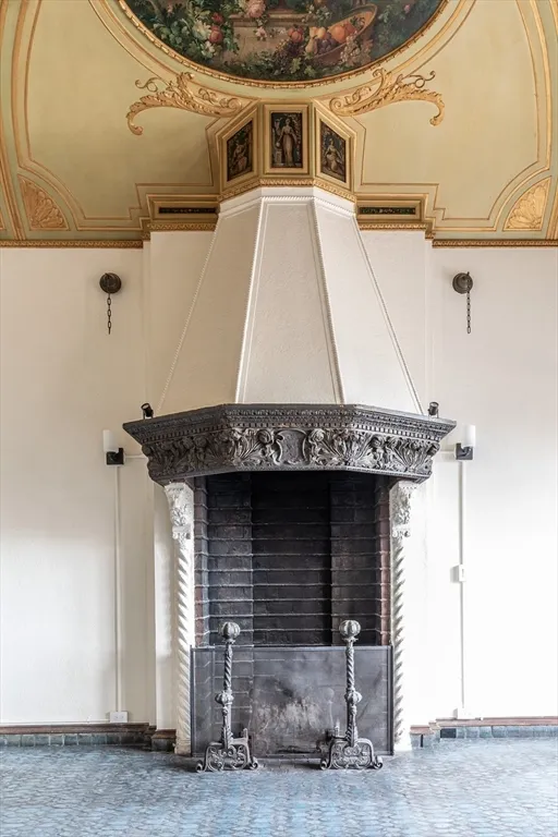 107 Beacon St, Back Bay