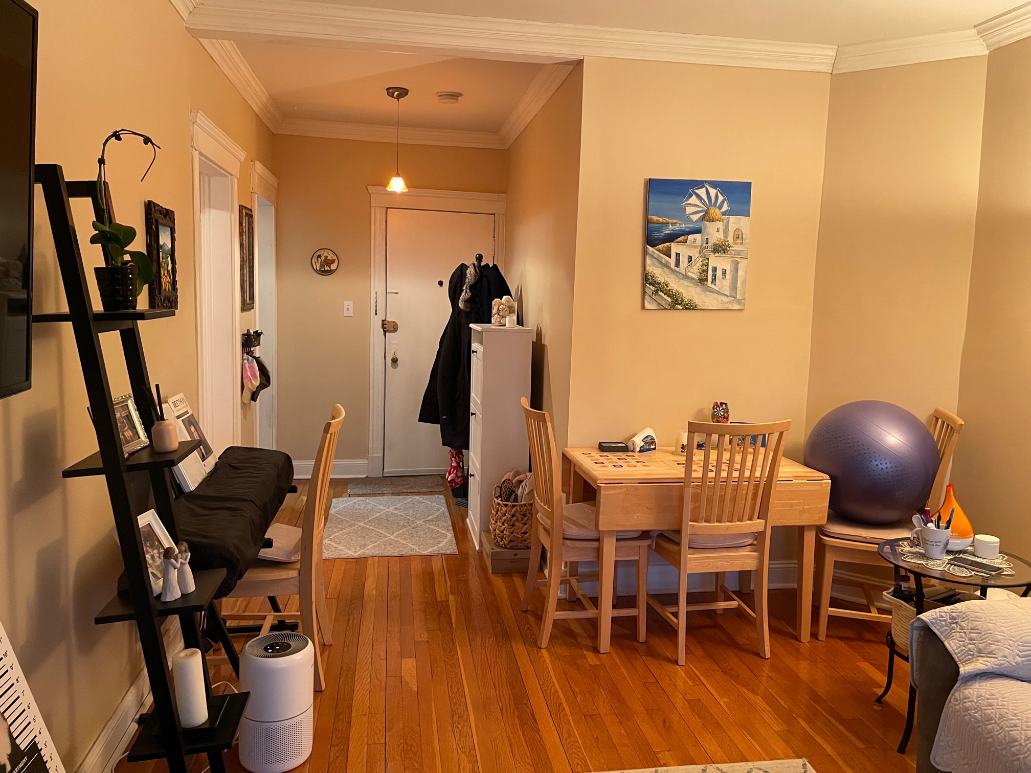 2003 Commonwealth Ave, Brighton