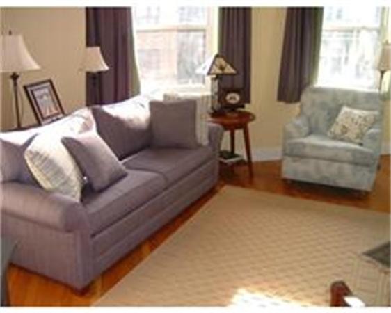 395 Broadway, Central Square