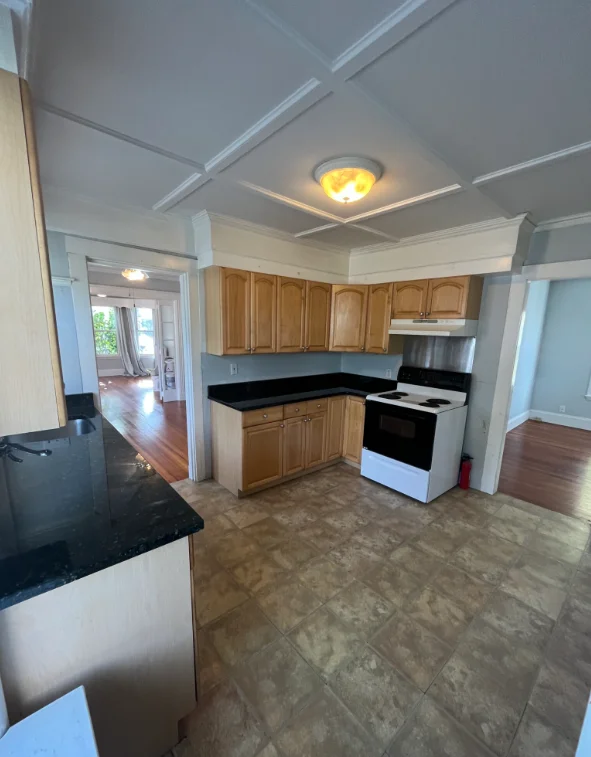 43 Orchard St, Medford