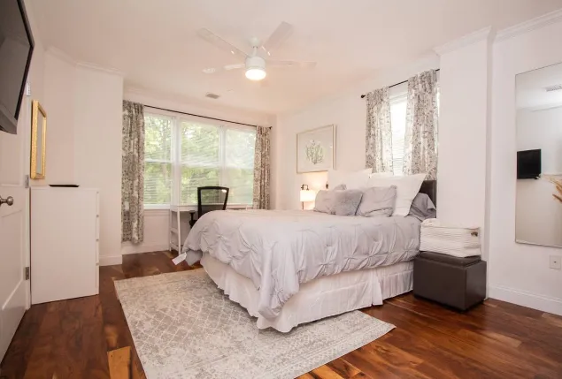 1008 Tremont St, Roxbury