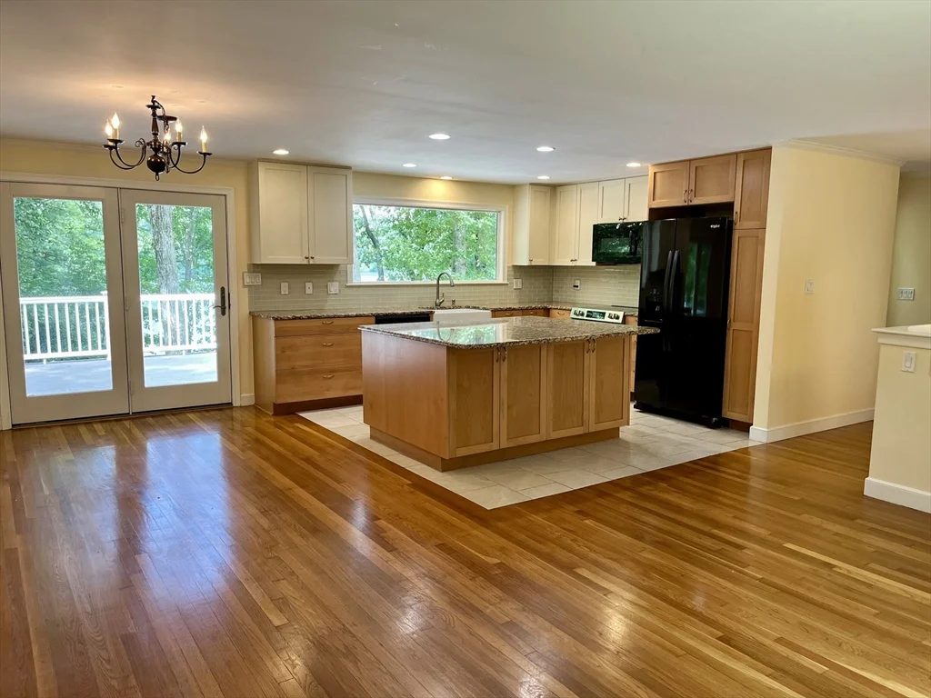 70 Beach St, Foxboro