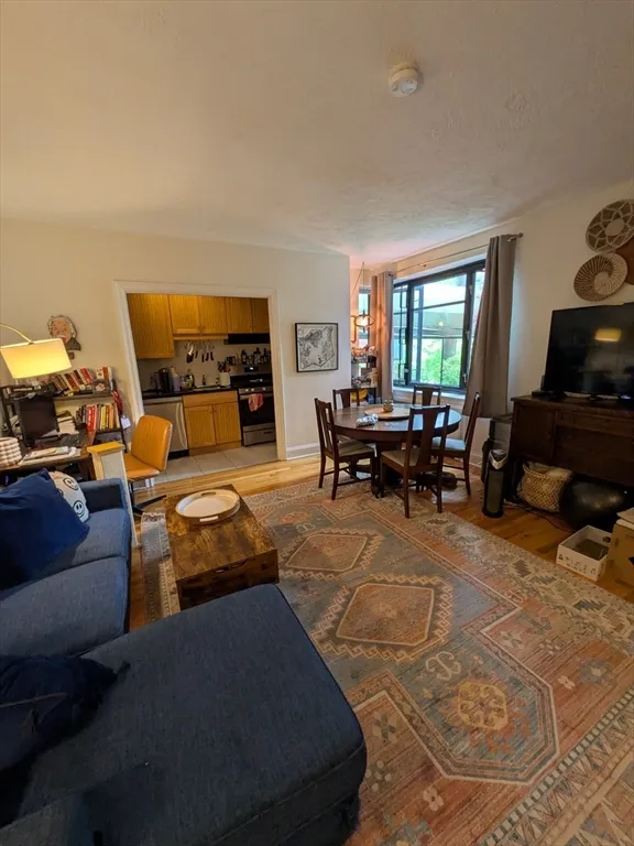 65 Strathmore Rd, Brighton