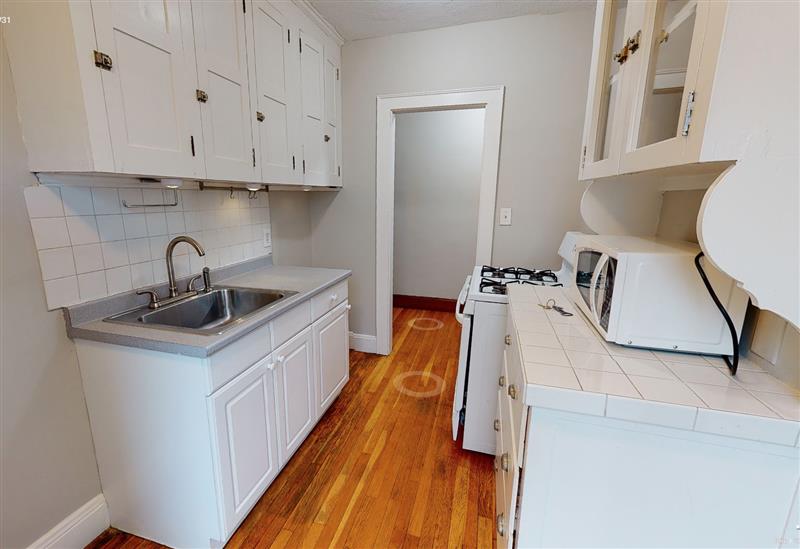 119 College Ave, Powder House Square