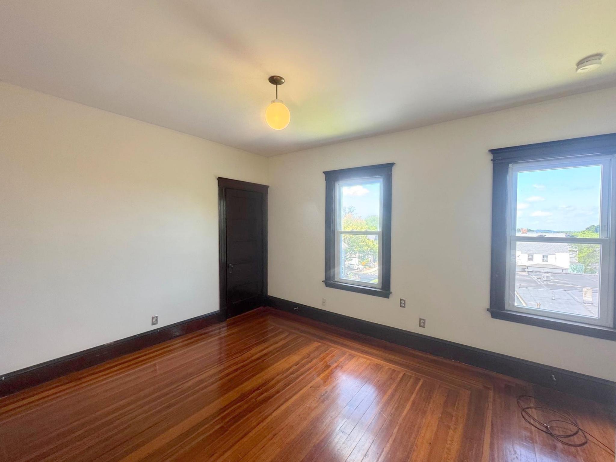 298A Highland Ave, Powder House Square