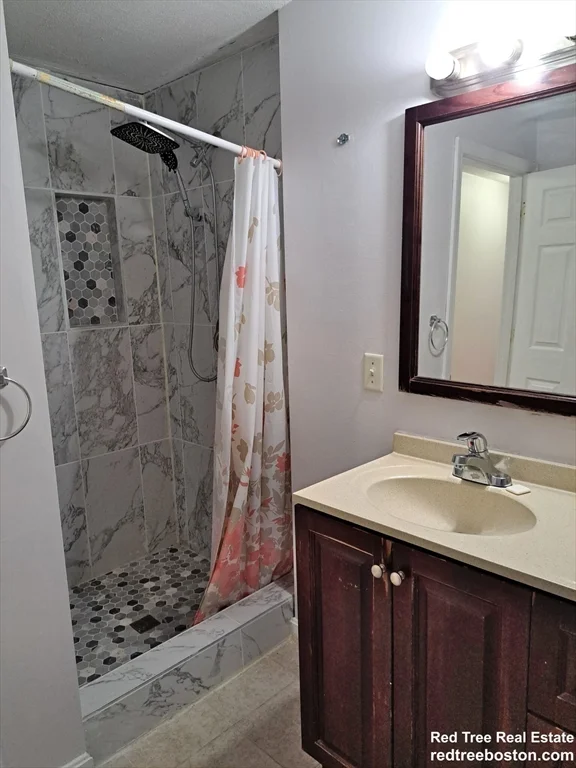 158 Baker St, West Roxbury