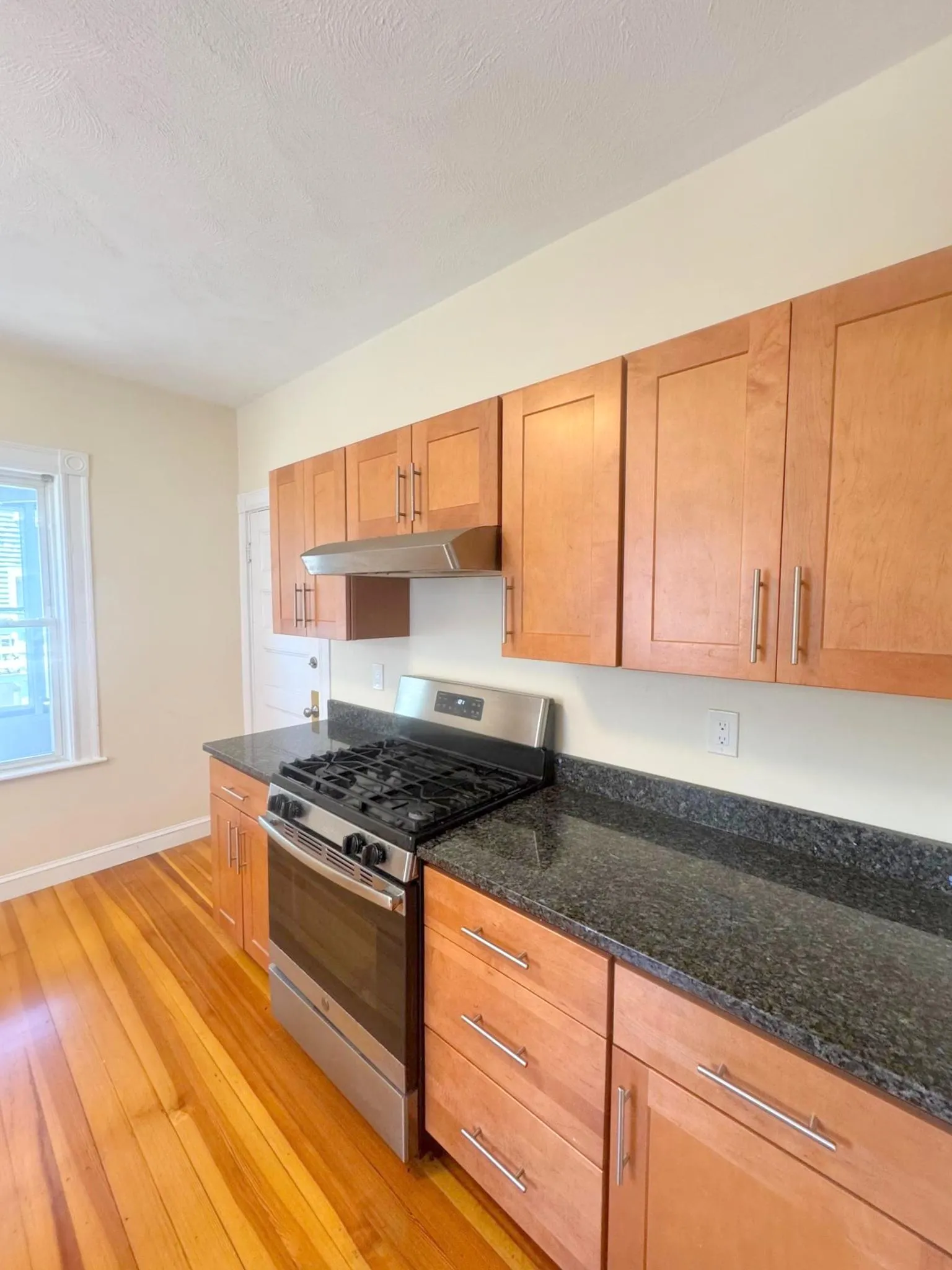 70 Josephine Ave, Powder House Square