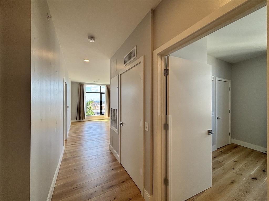 191 Washington St, Brighton