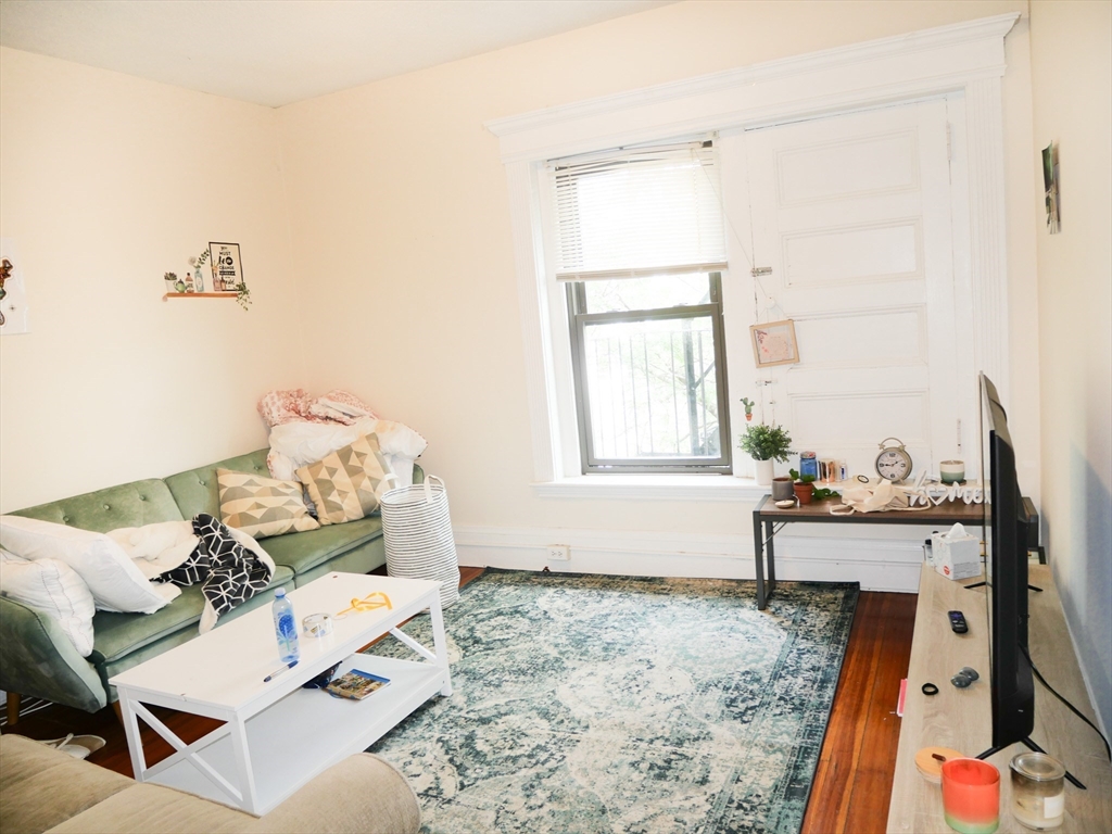 1382 Beacon, Coolidge Corner