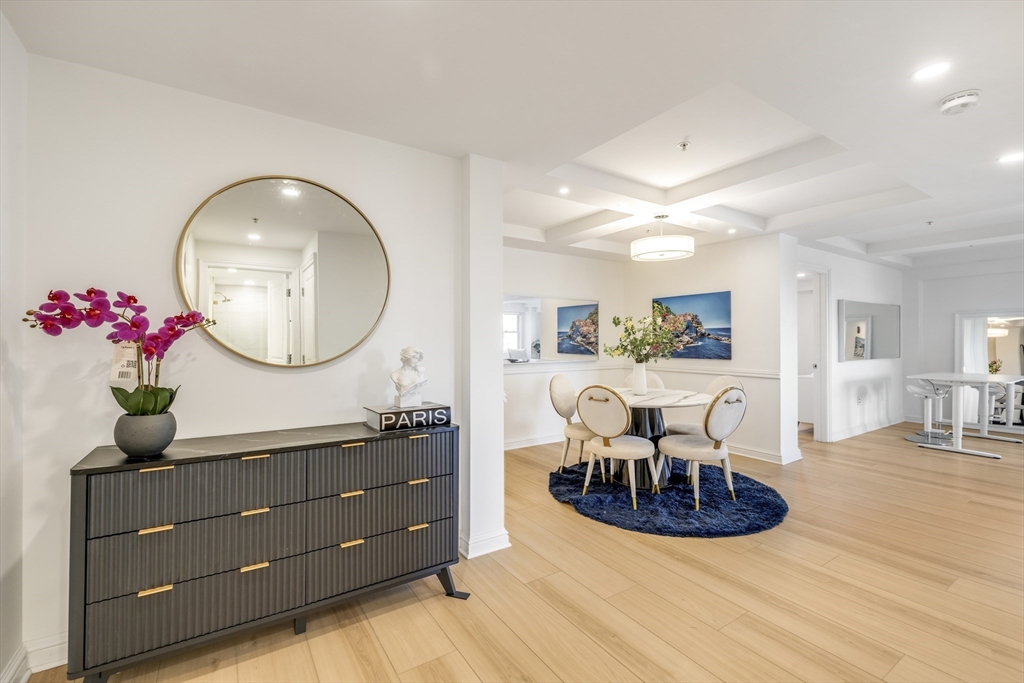 183-185A Massachusetts Ave, Back Bay