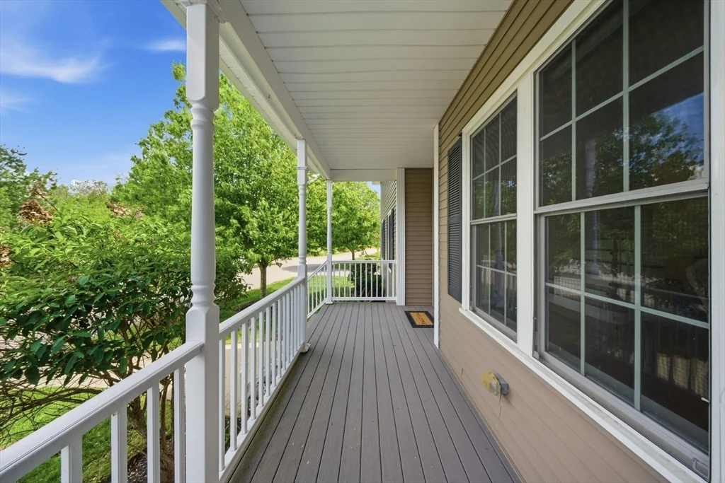 2 Williamsburg Way, Medway