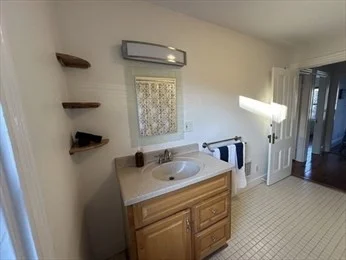 25 Lee St, Jamaica Plain