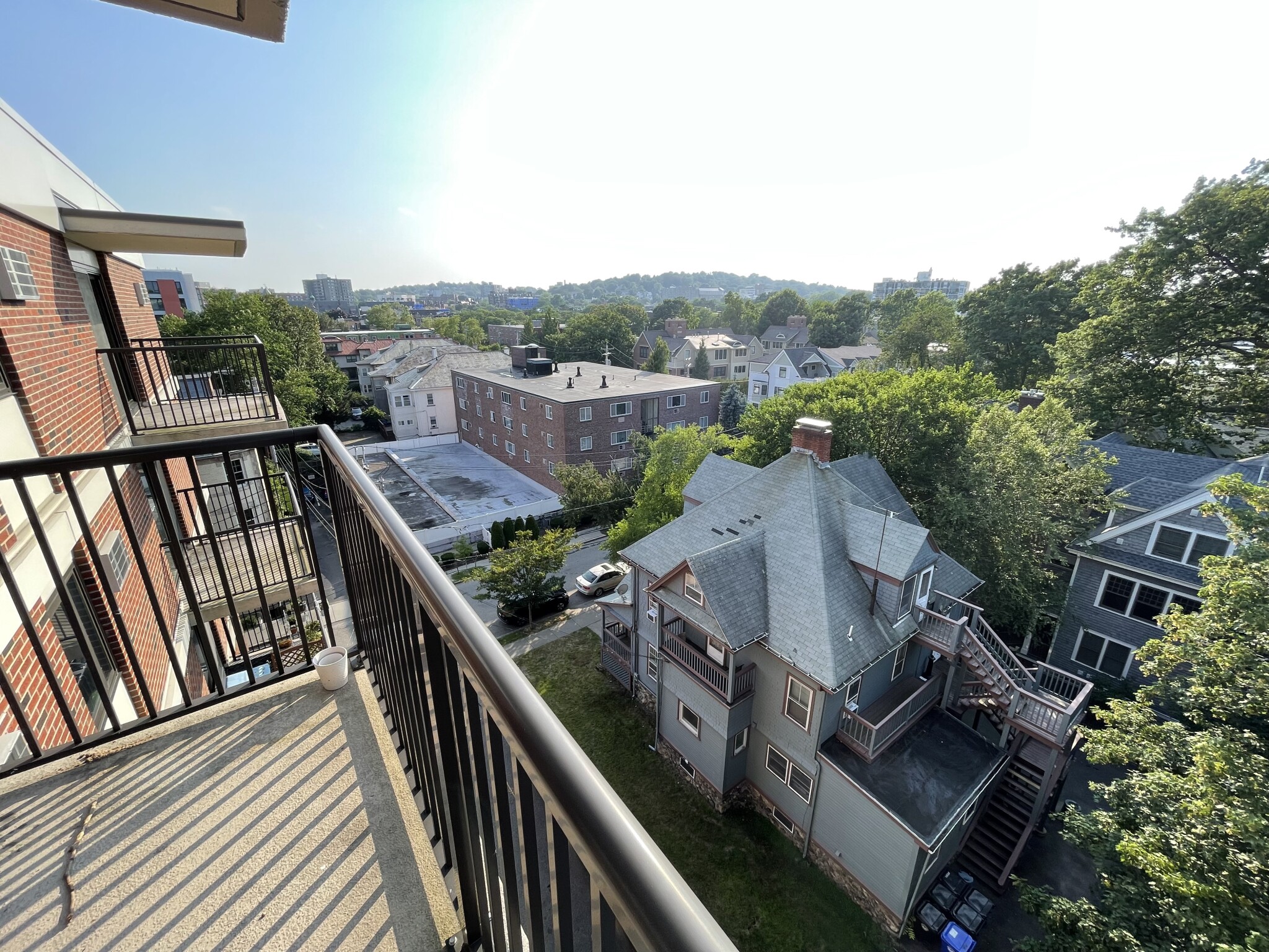 80 Pleasant St, Coolidge Corner