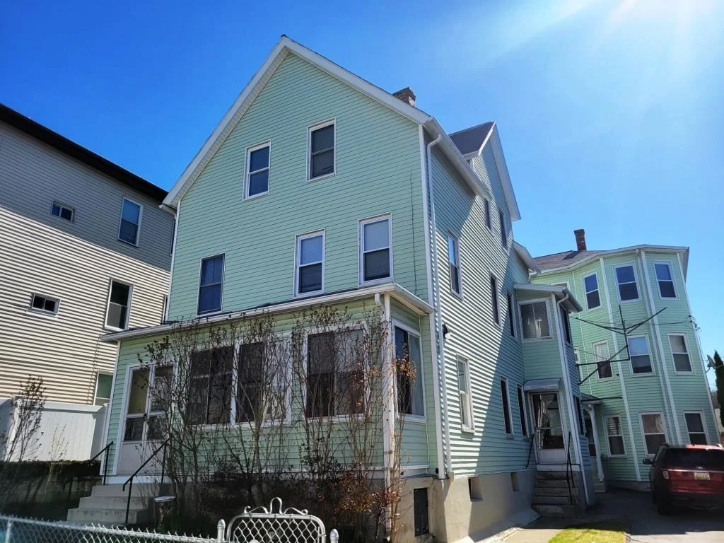 73 1/2 Esther St, Worcester