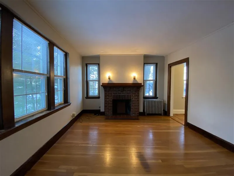 118 College Ave, Tufts