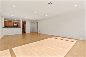 183 Oak St, Newton Upper Falls