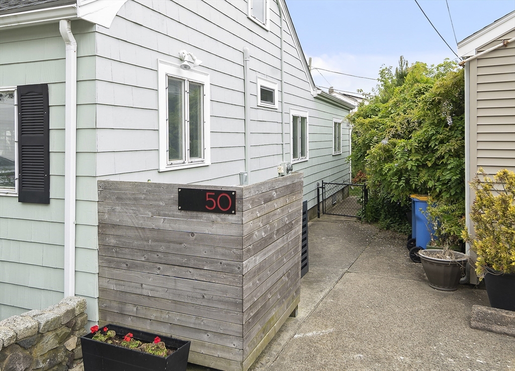 50 Triton Ave, Point Shirley