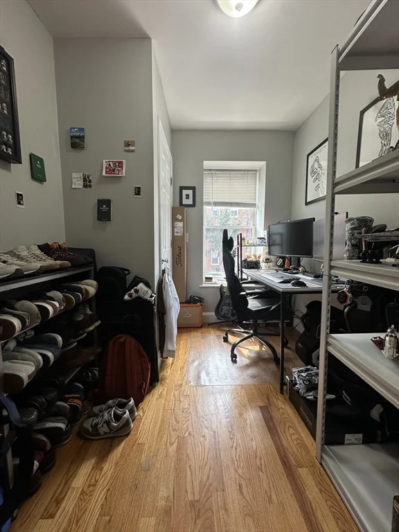 28 Chelsea St, East Boston