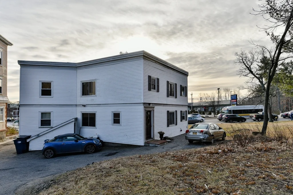 4635 Washington St, Roslindale