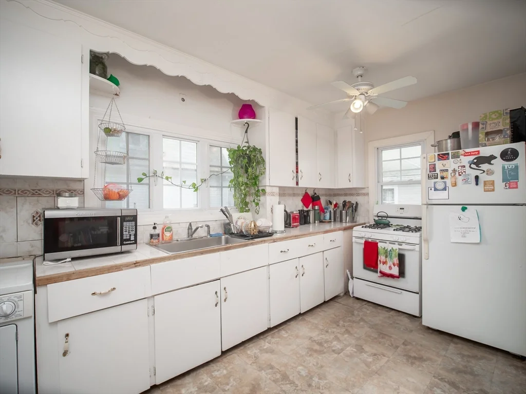 60 Powder House Blvd, Tufts