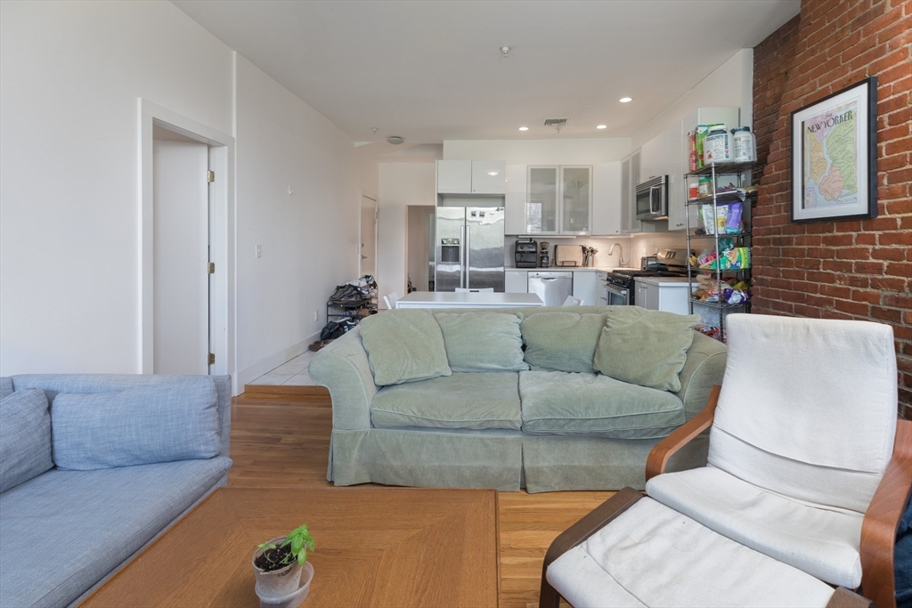 1662 Washington, South End