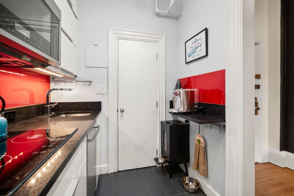 165 Beacon St, Back Bay