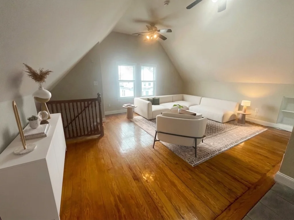 100-3 Lonsdale St, Dorchester