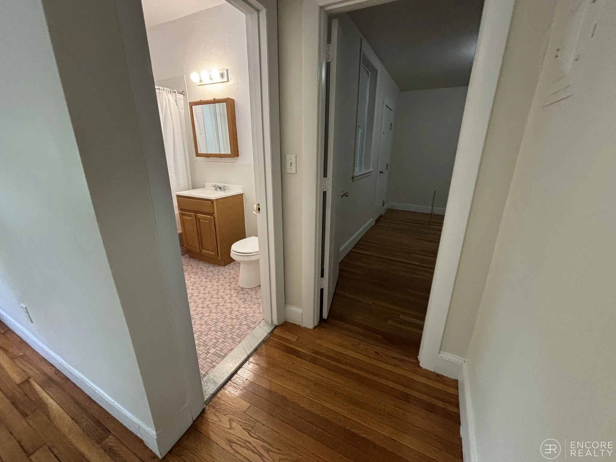 33 Lancaster Ter, Corey Hill