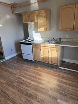 41 Dunham, Attleboro