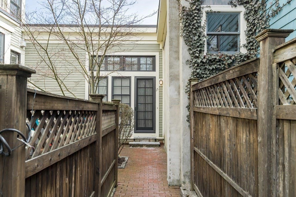 15 Valentine St, Cambridgeport
