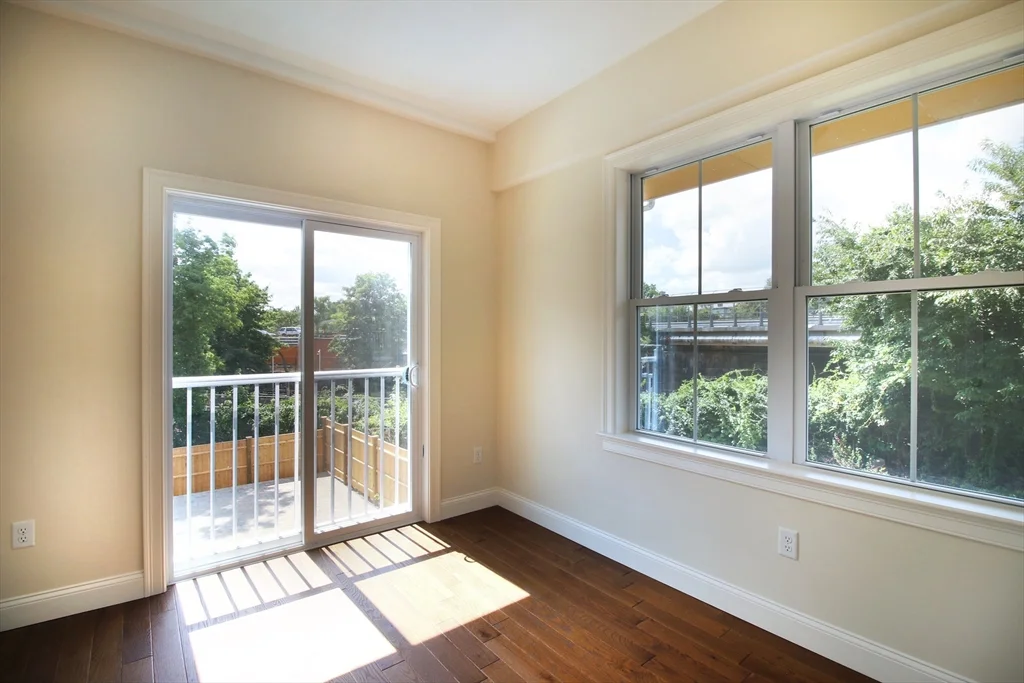 4 Kemp St, South Boston