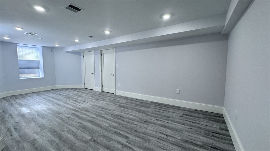 27-29 Aberdeen Rd, Somerville