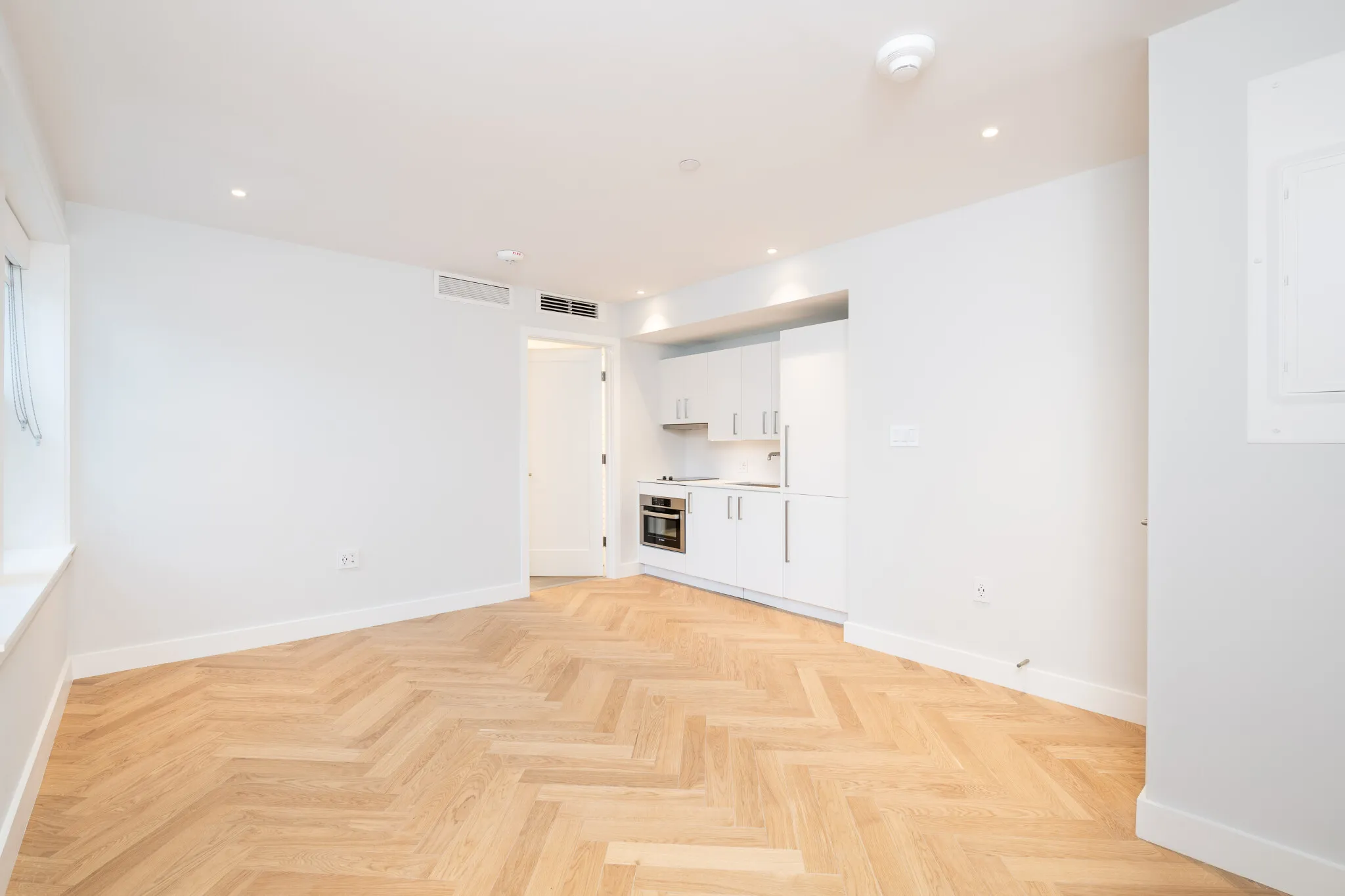 12 Commonwealth Ave, Back Bay