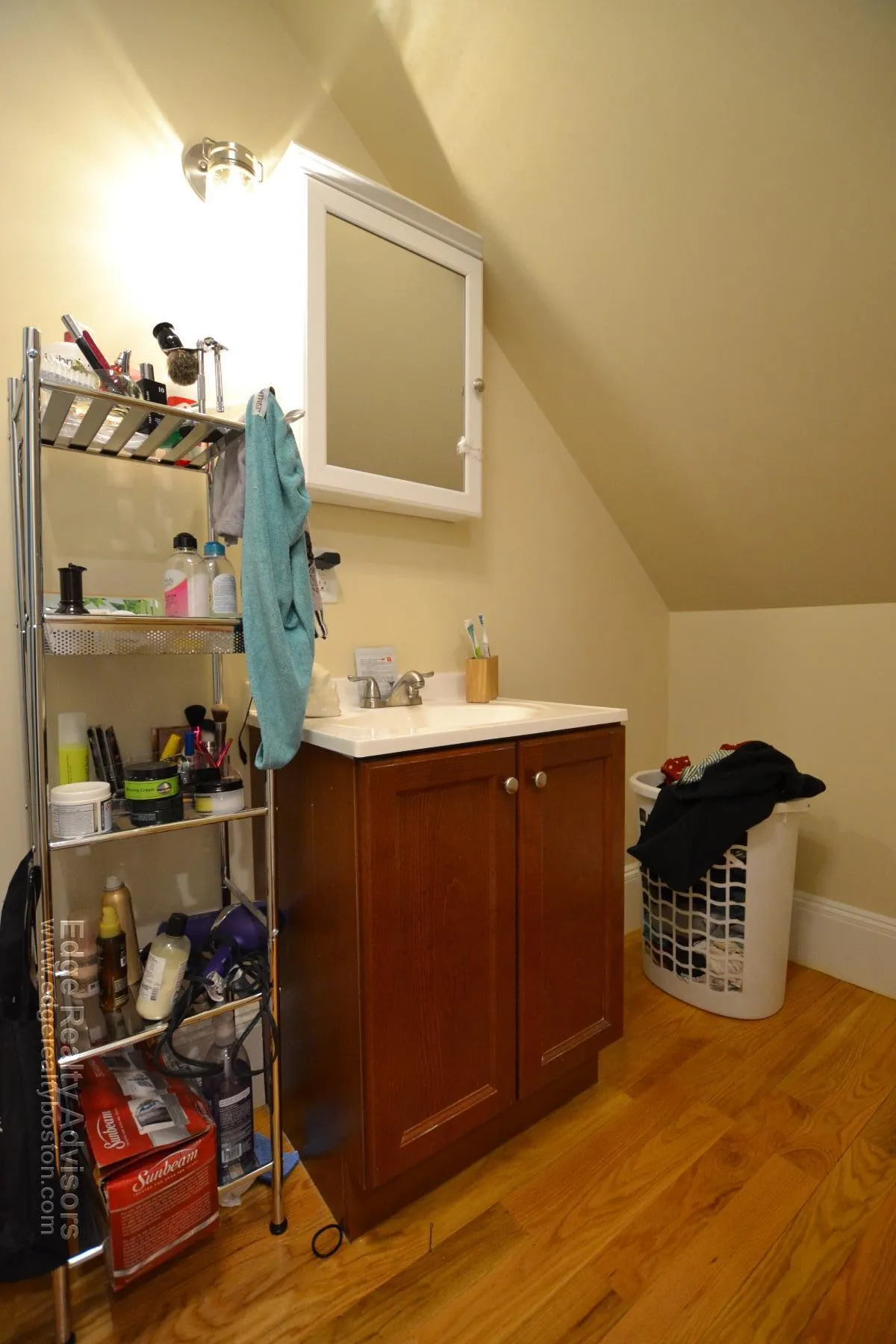 40 Atkins St, Oak Square