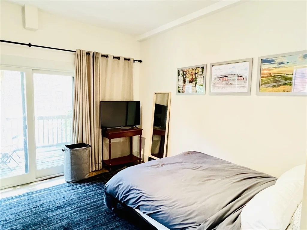 15 Boardman St, Central Square