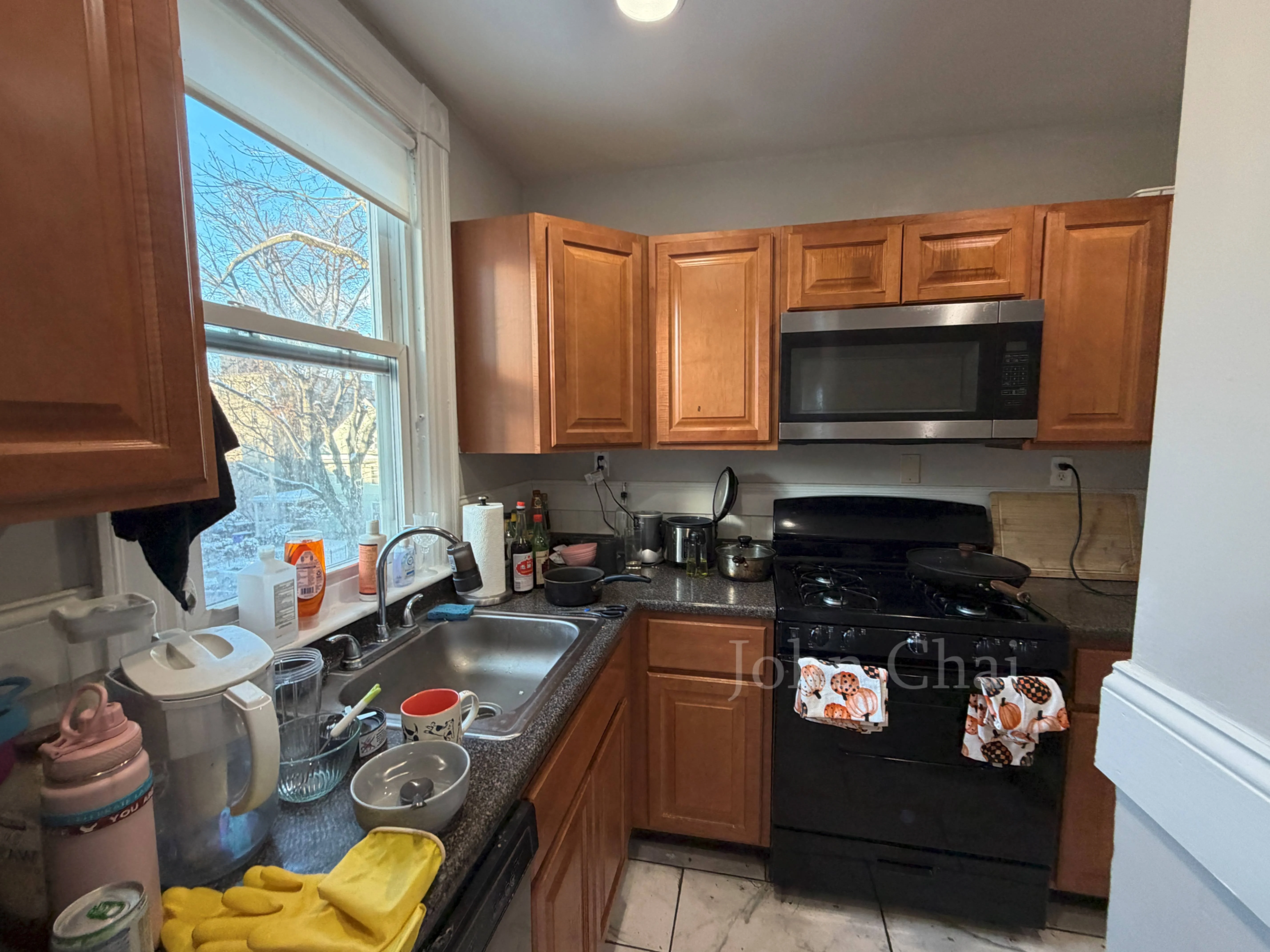 19 Braemore Rd, Brighton