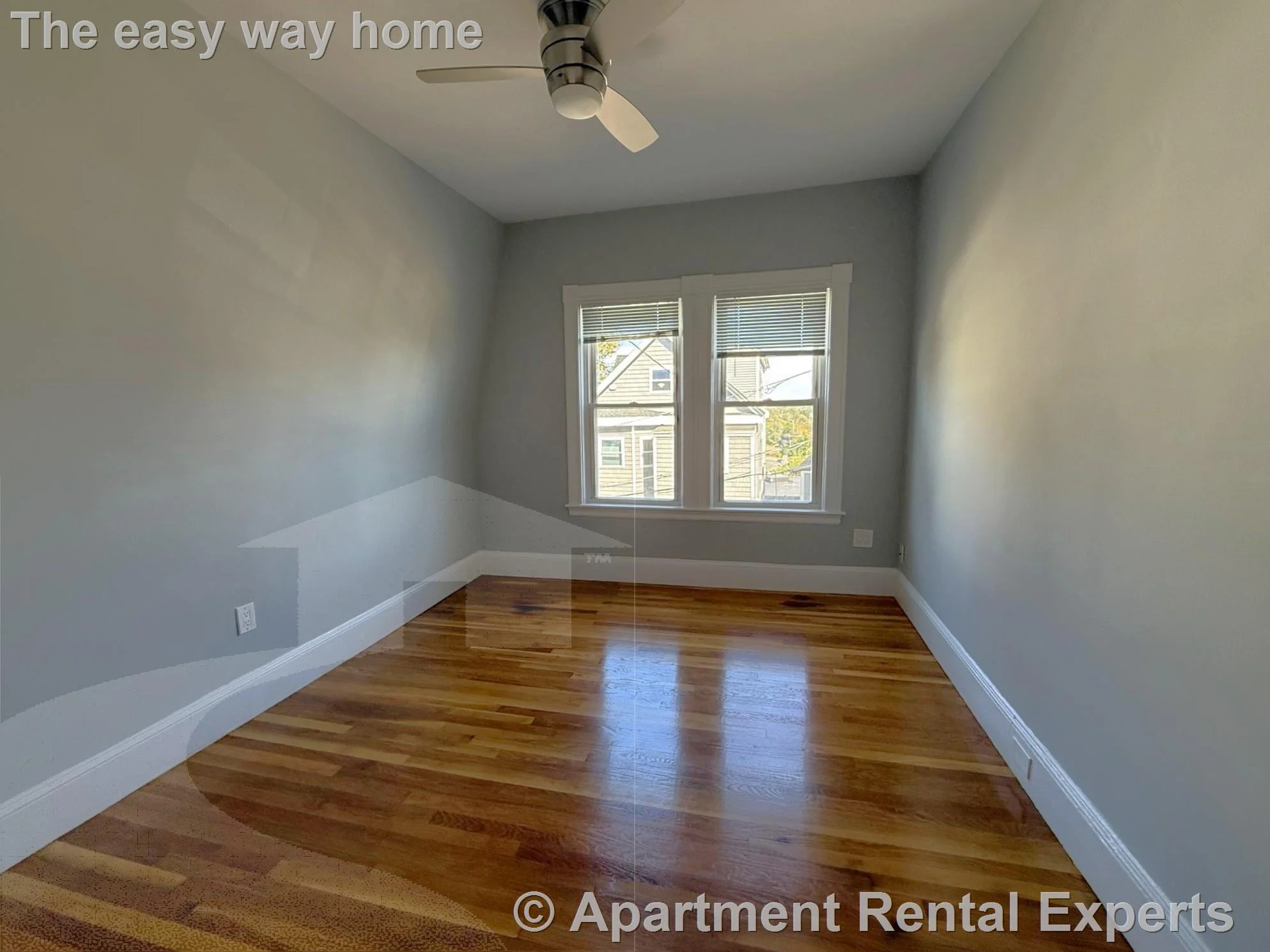 7 Leyden Ave, Magoun Square