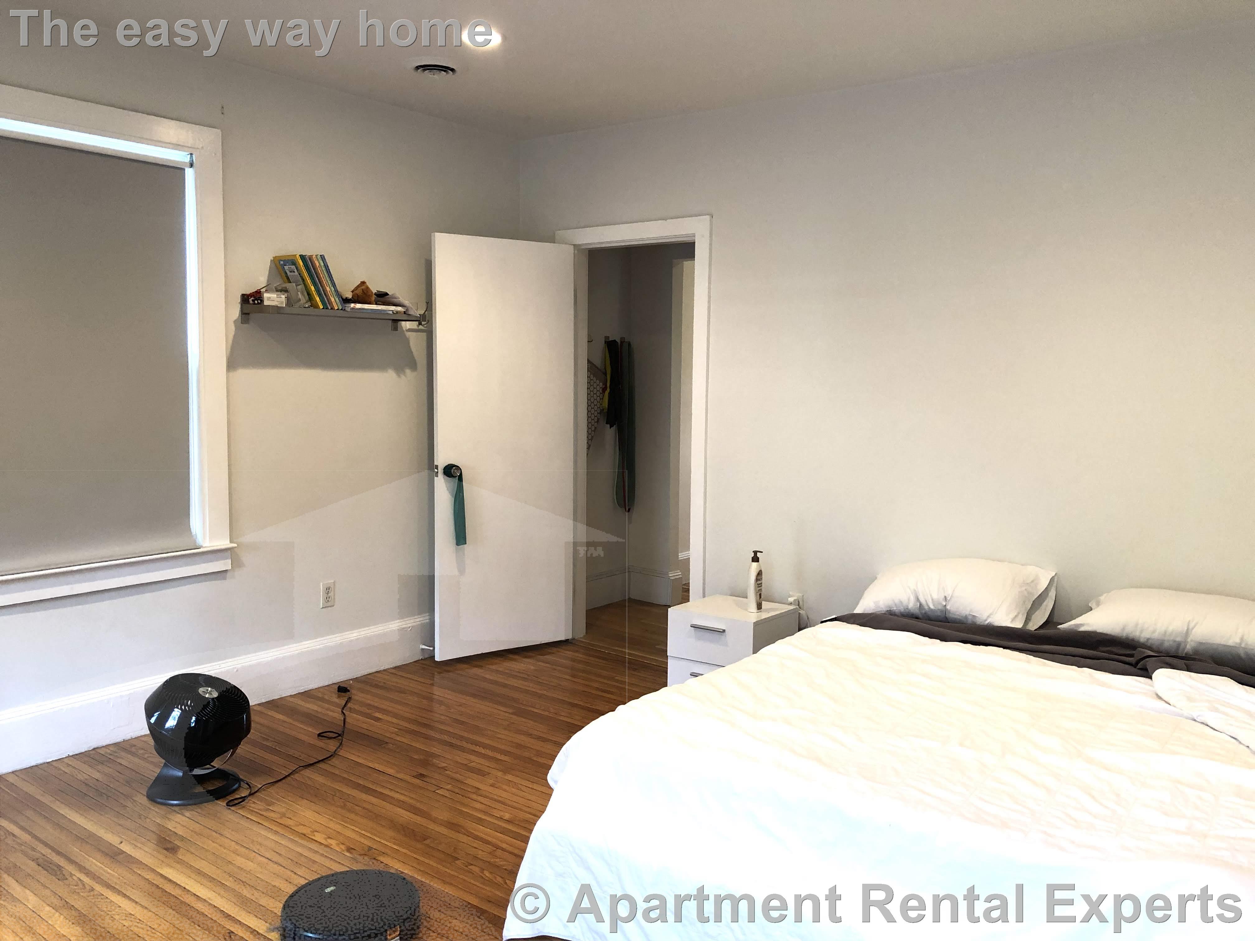 218 Harvard St, Central Square