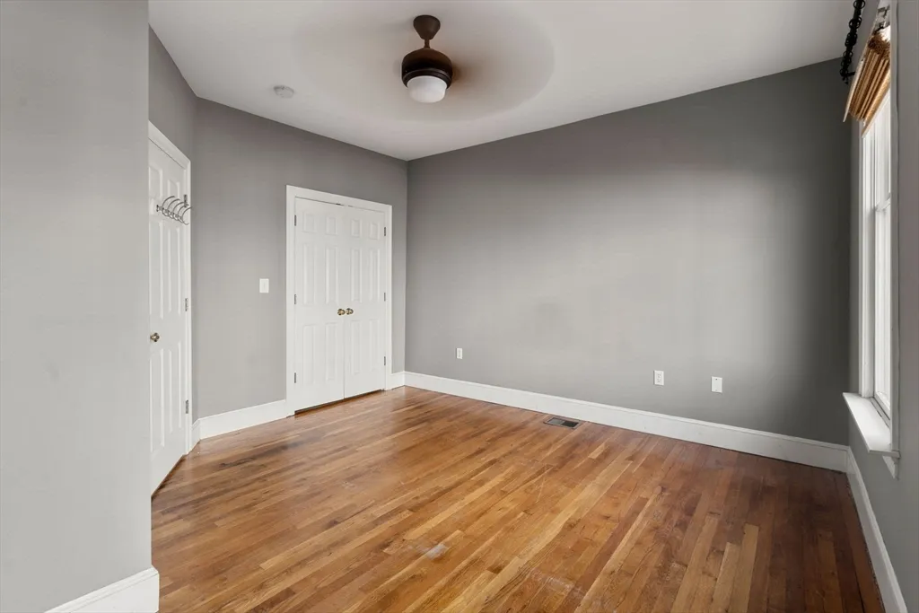 166 O St, South Boston