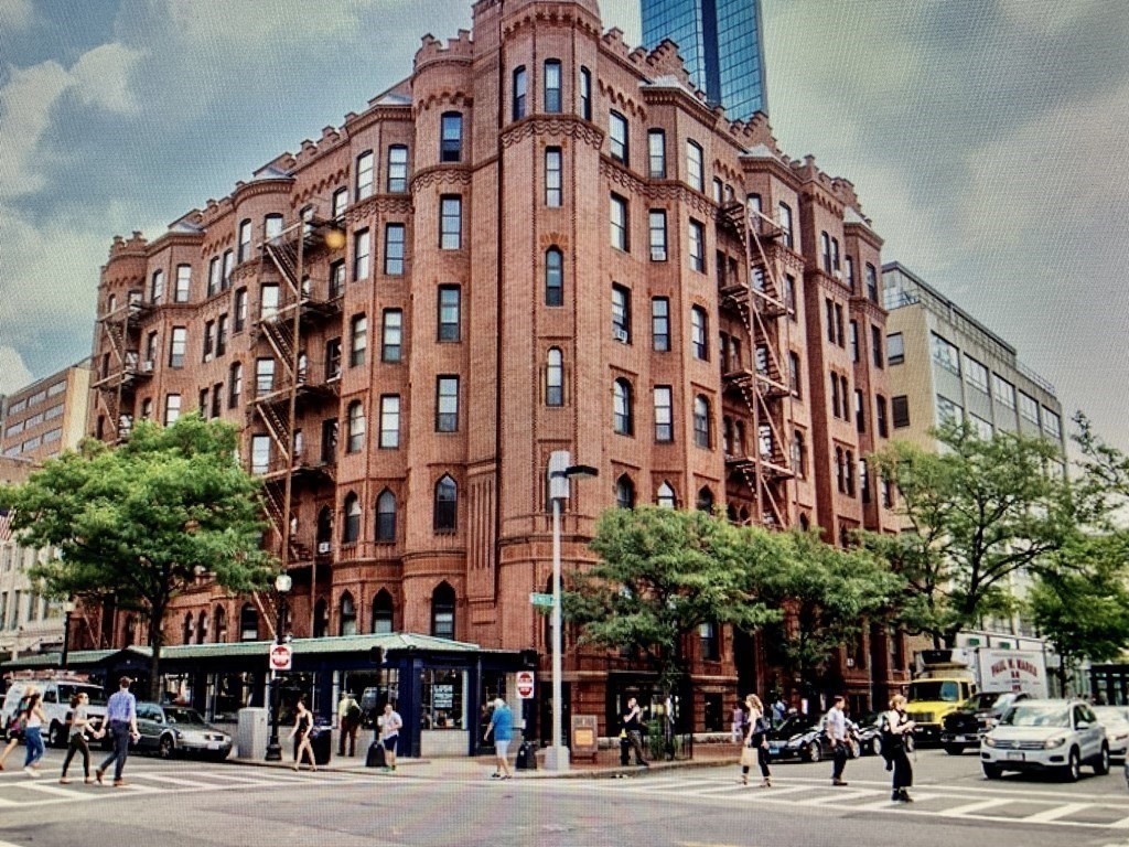 271 Dartmouth St, Back Bay