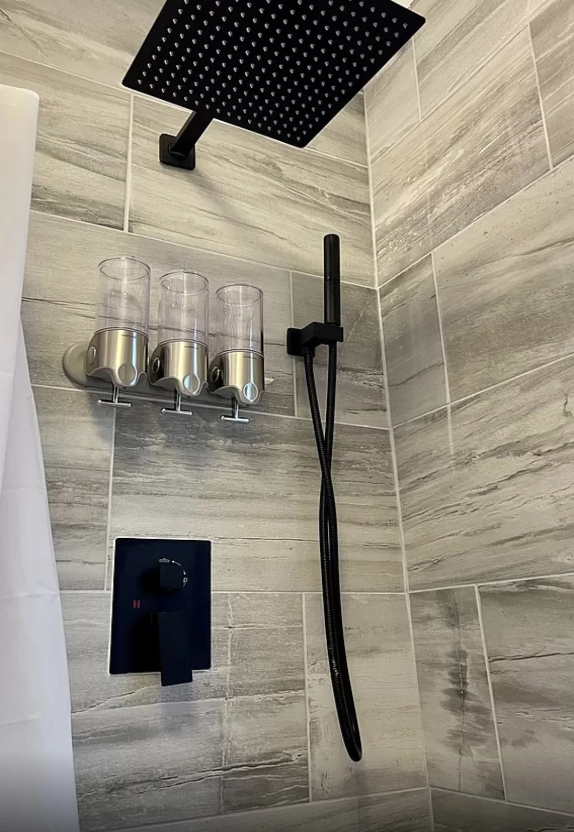 37 Gilman Ter, Winter Hill