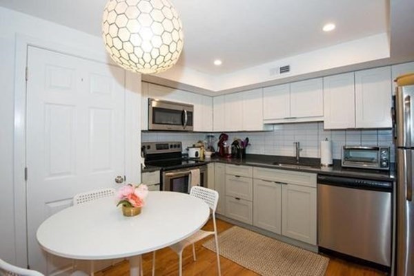 79 Cottage St, East Boston